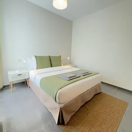 Apartment Dragos 105 *
